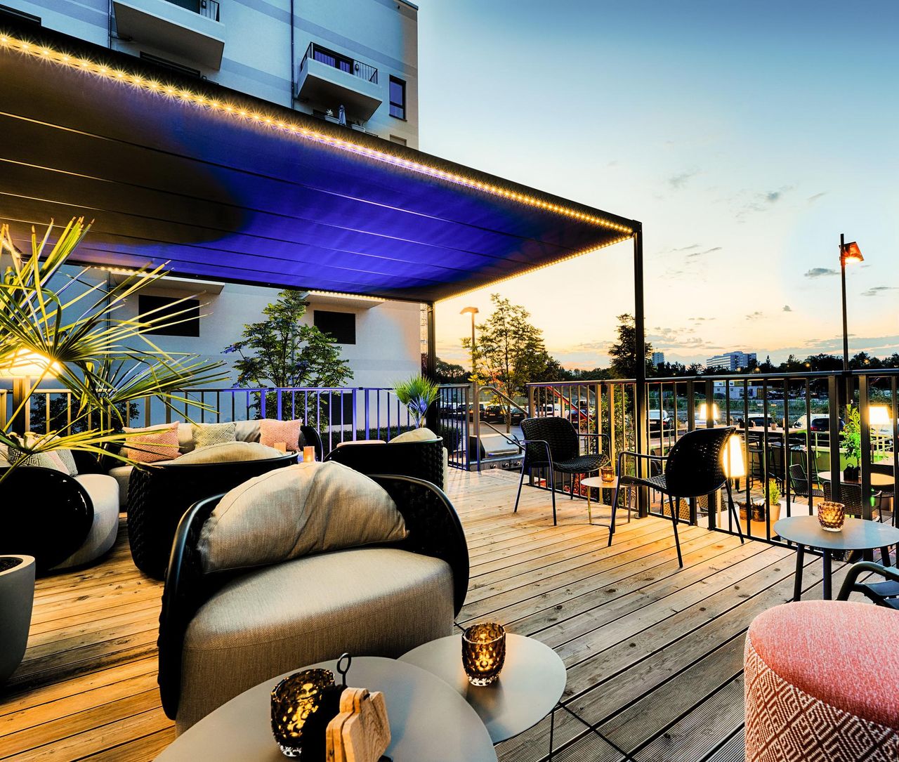 Frankfurt am Main Party Bar Melli`s Bistro & Bar image 2