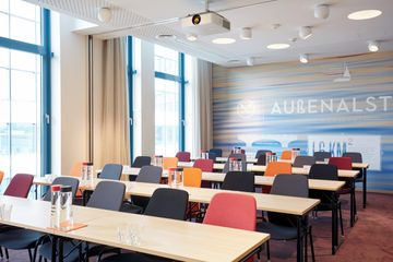 Hamburg   Binnen und Außenalster image 2