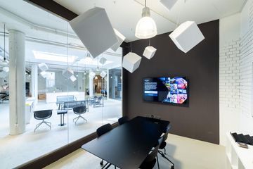 Berlin  Workshop spaces ClubHouse Meeting Room 1 image 0