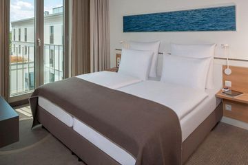 Hamburg  Hotel Elbe 1+2, 2+3 image 1