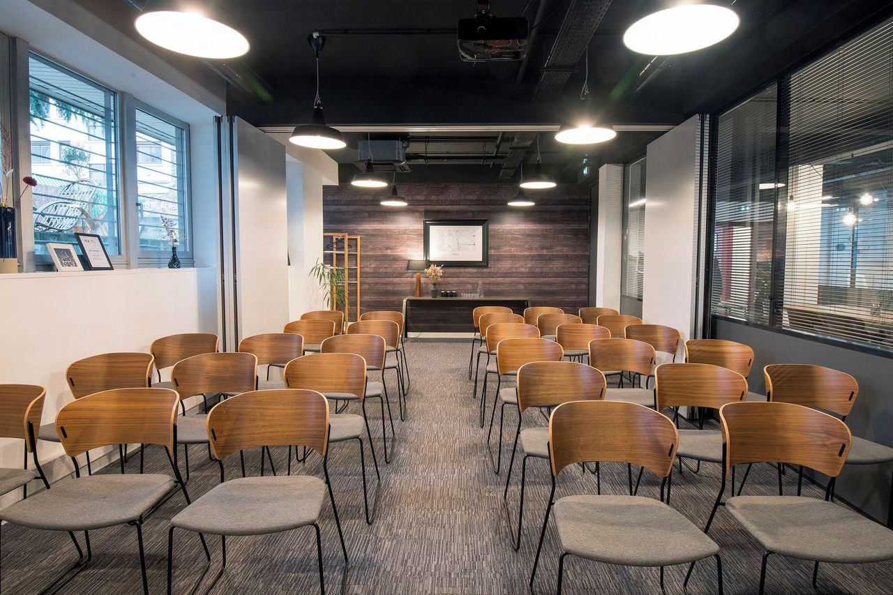 Paris conference rooms Coworking Space Clichy Boardraum image 2