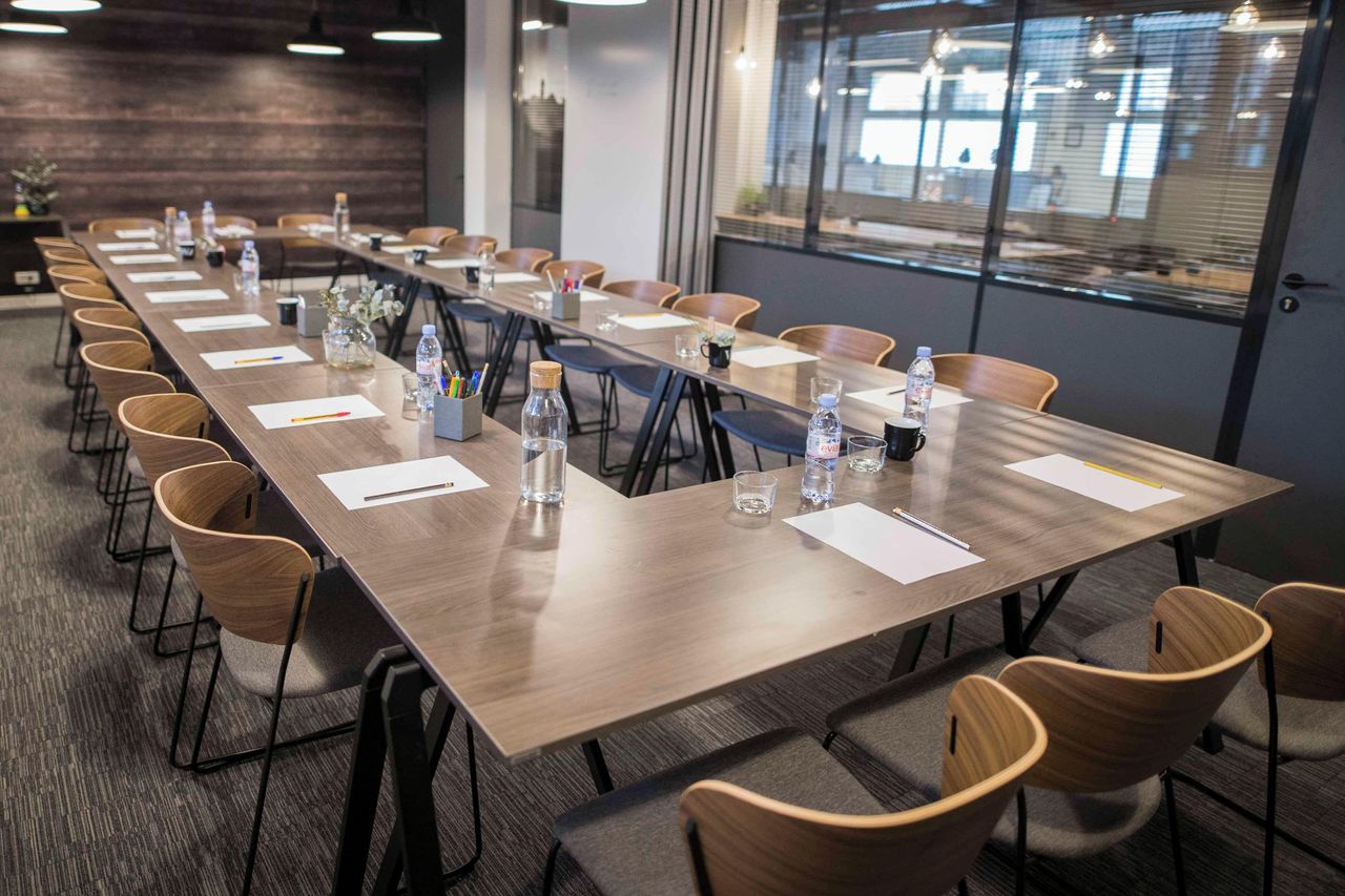 Paris conference rooms Coworking Space Clichy Boardraum image 3