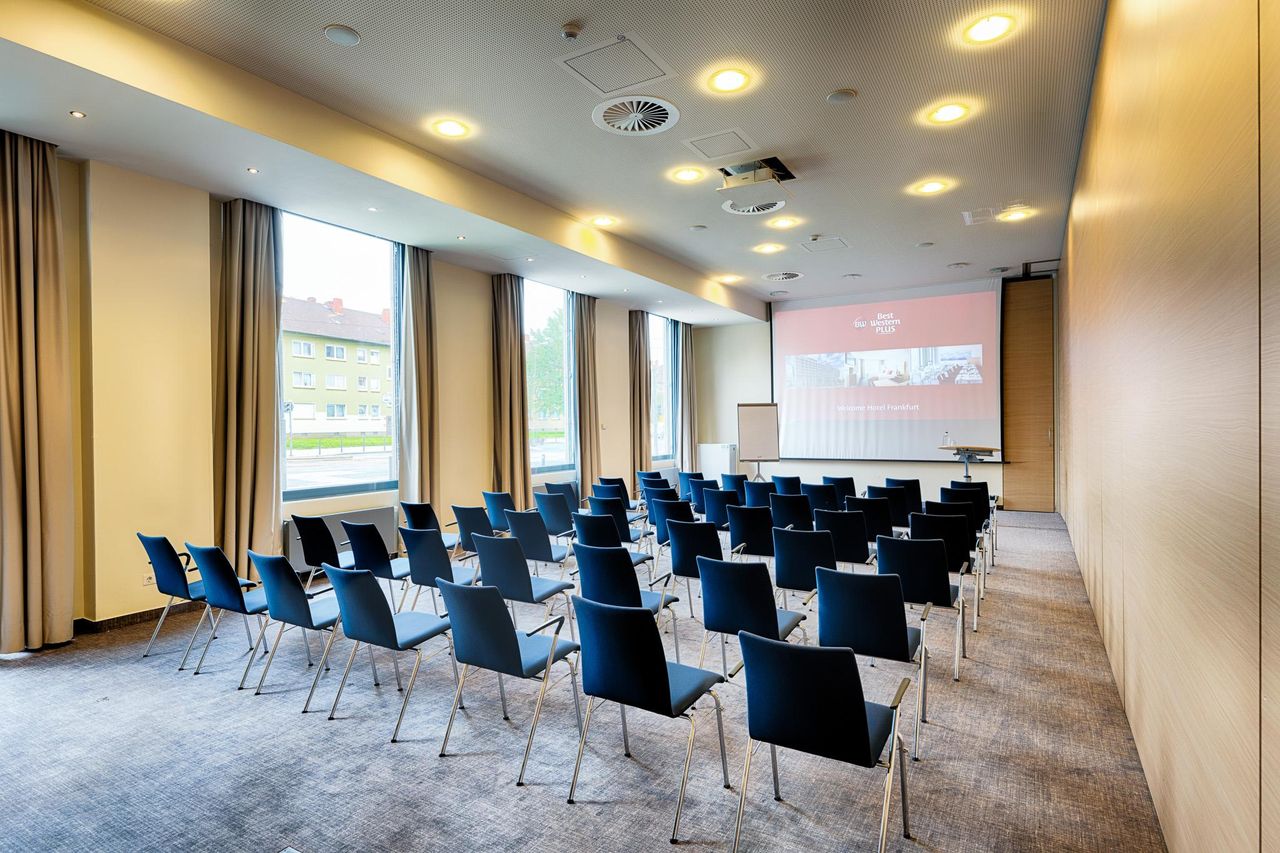 Frankfurt am Main  Tagungshotels Skyper image 0