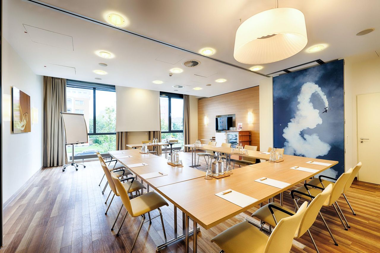 Frankfurt am Main Teamsitzung Tagungshotels Silvertower image 2