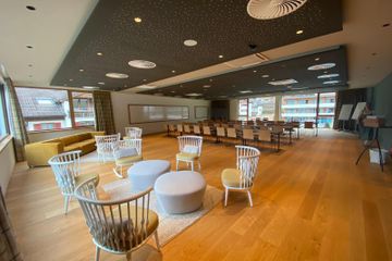 Rest der Welt Kreatives Meeting Seminarraum PIZ BUIN image 3