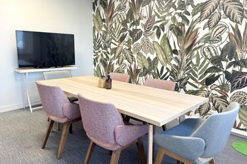 Clichy Creative Meeting Coworking spaces Clichy Salle créative image 0