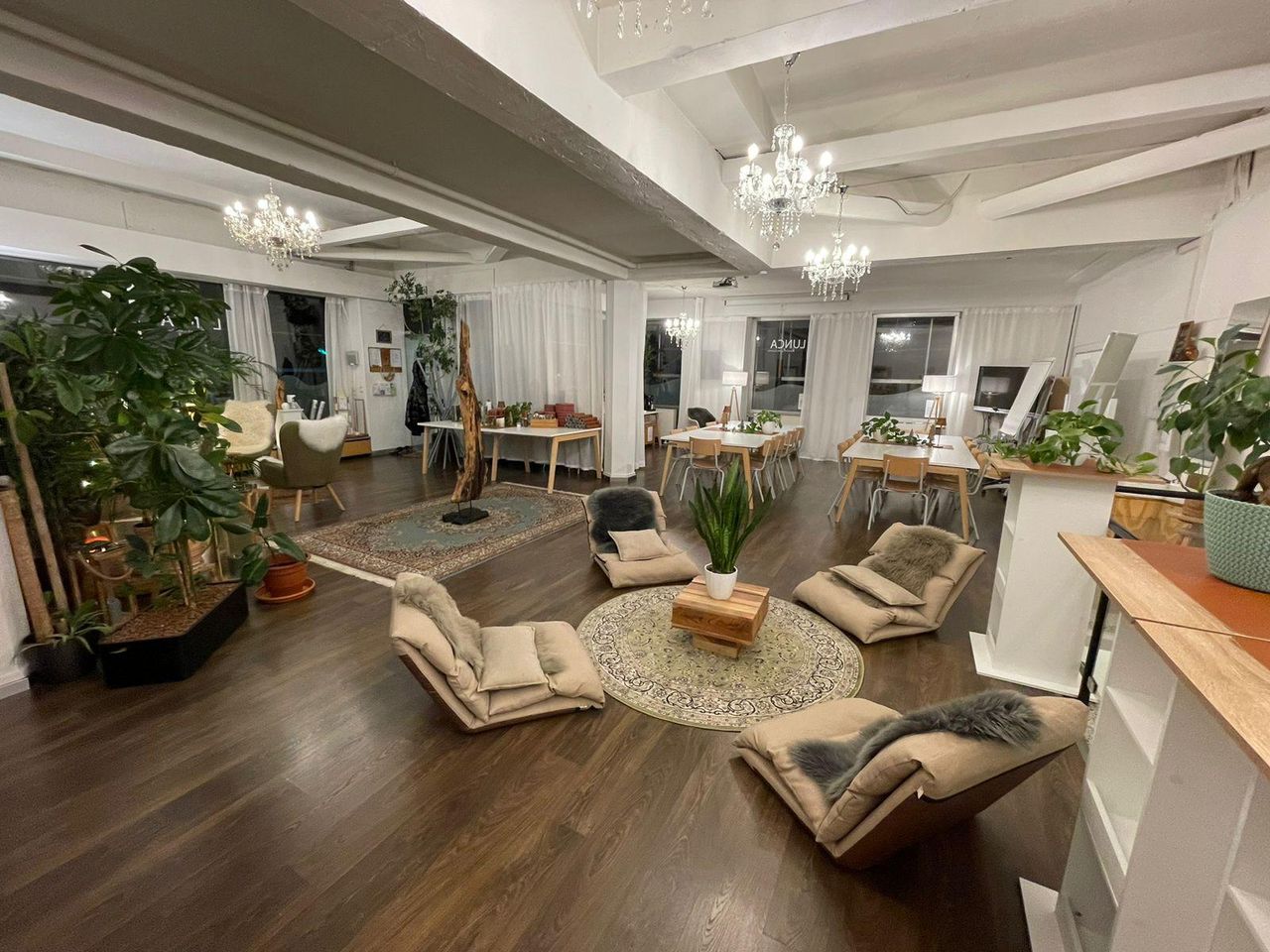 Stuttgart Mobiles Arbeiten Tagungsräume LUNCA - Kreativraumvermietung Stuttgart West image 23